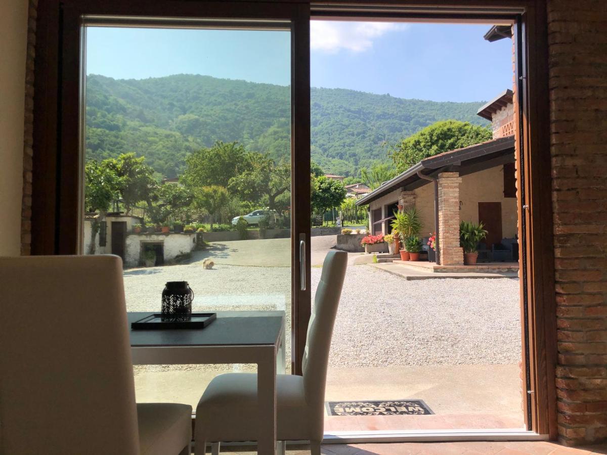 La Terrazza Sulle Vigne B&B Corte Franca Dış mekan fotoğraf