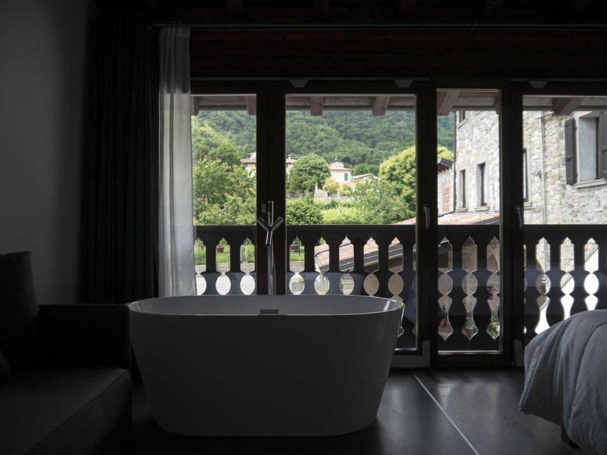 La Terrazza Sulle Vigne B&B Corte Franca Dış mekan fotoğraf