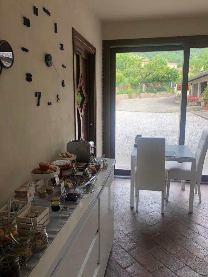 La Terrazza Sulle Vigne B&B Corte Franca Dış mekan fotoğraf