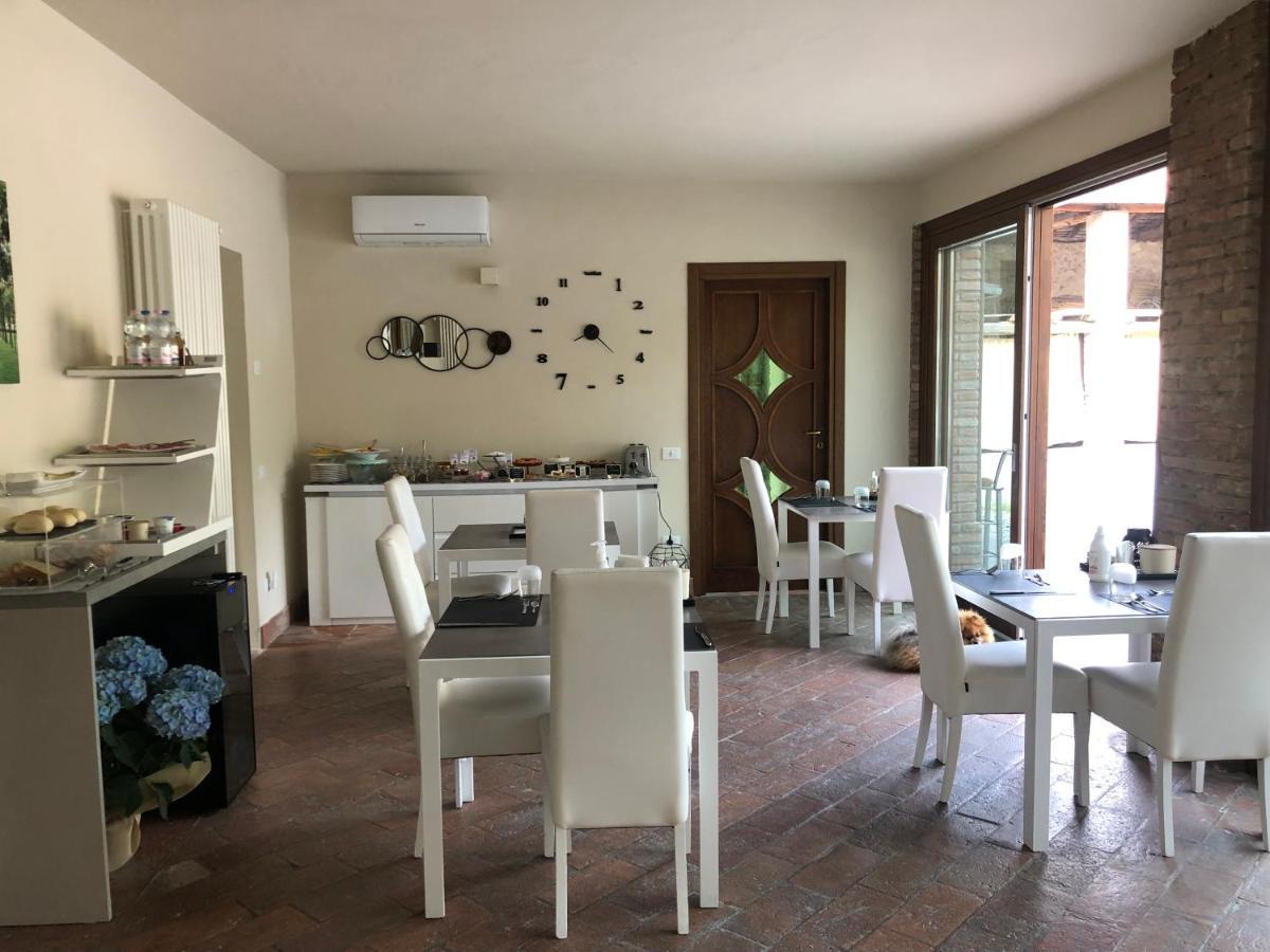 La Terrazza Sulle Vigne B&B Corte Franca Dış mekan fotoğraf