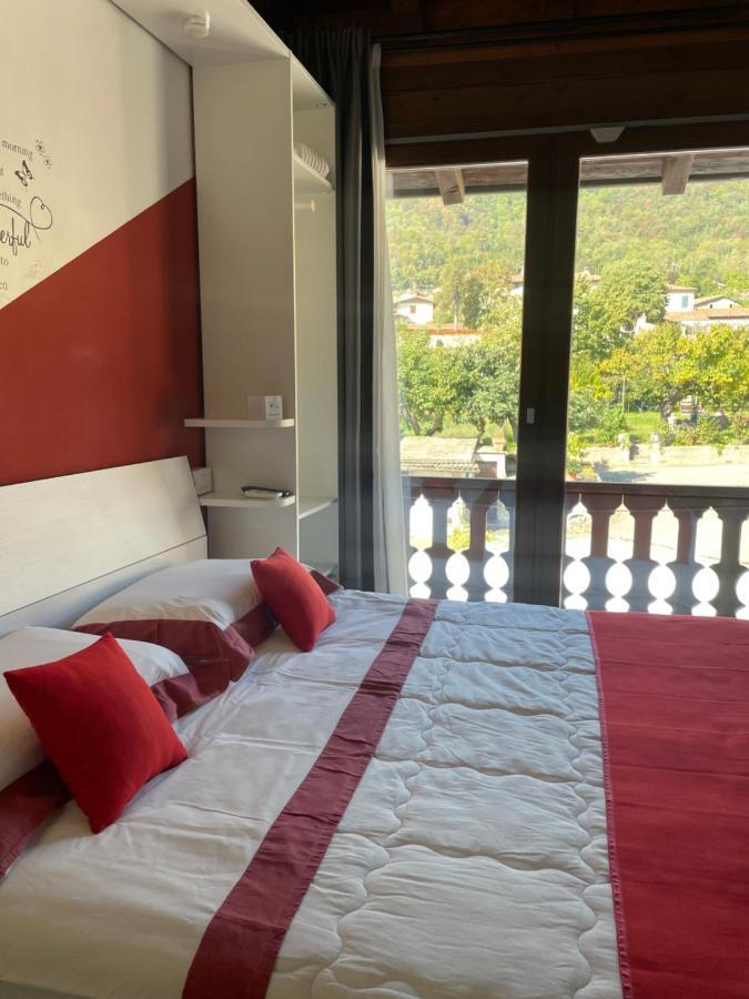 La Terrazza Sulle Vigne B&B Corte Franca Dış mekan fotoğraf