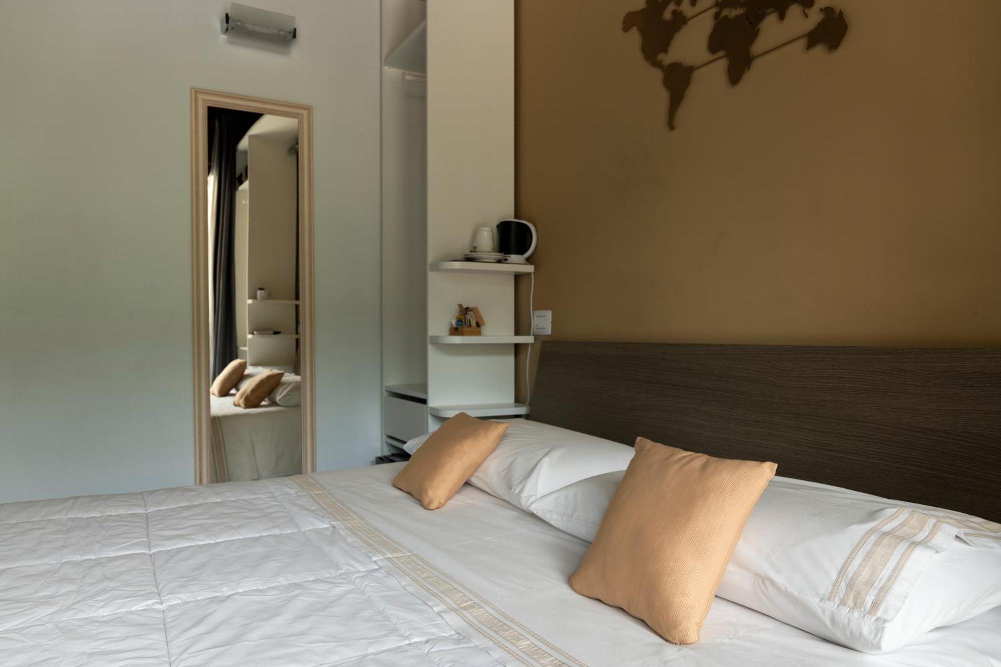 La Terrazza Sulle Vigne B&B Corte Franca Dış mekan fotoğraf