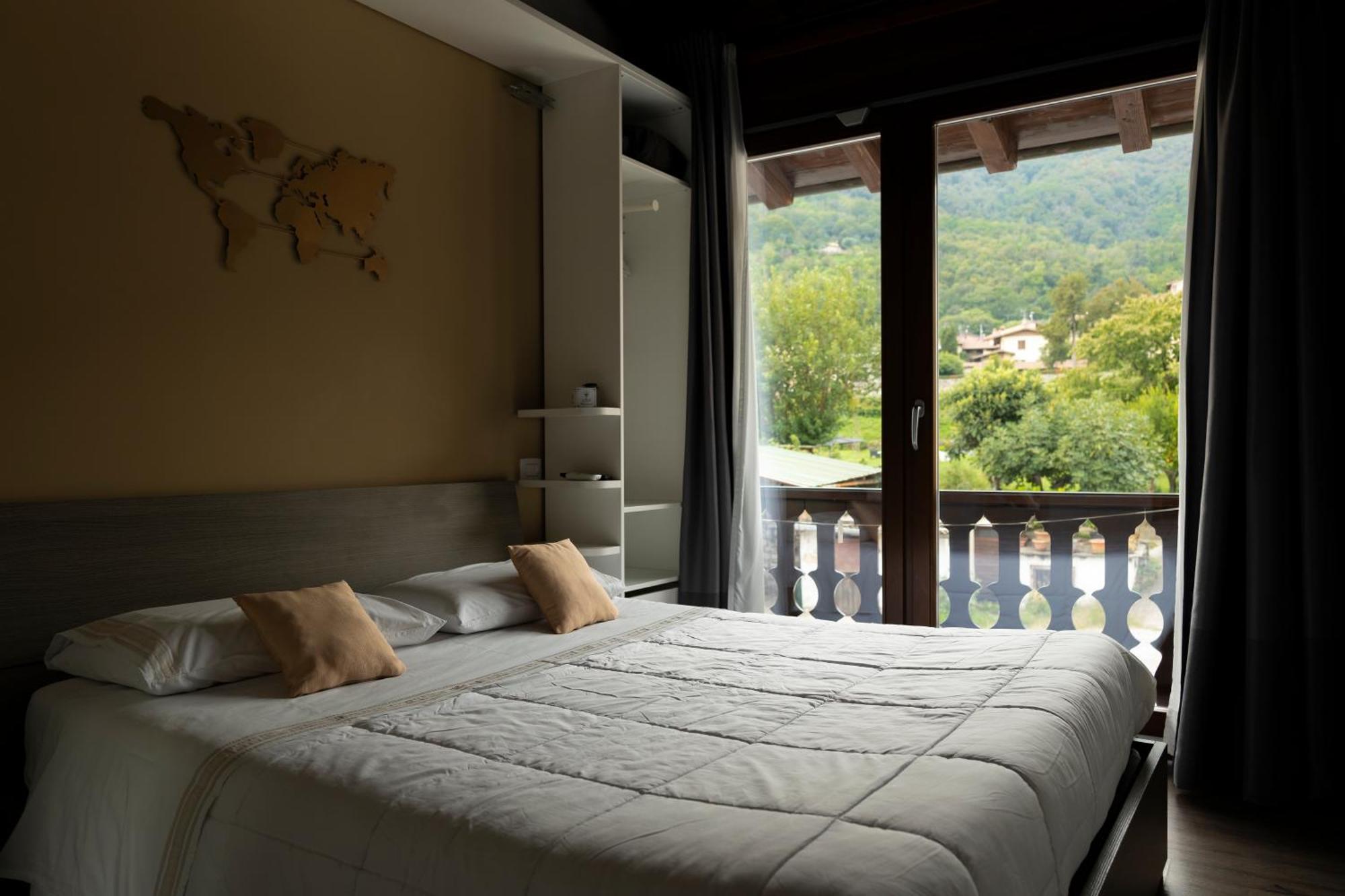 La Terrazza Sulle Vigne B&B Corte Franca Dış mekan fotoğraf